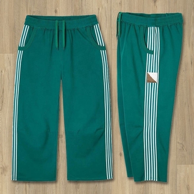 comprare Pantaloni da ginnastica per uomo personalizzati con etichette personalizzate Pantaloni larghi per gambe e strisce laterali online manufacture