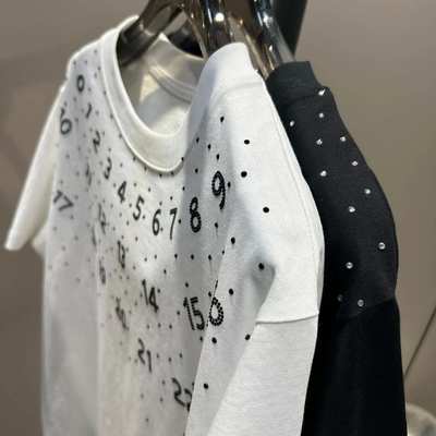 T-shirt nero per uomini donna personalizzato 100% cotone 260Gsm